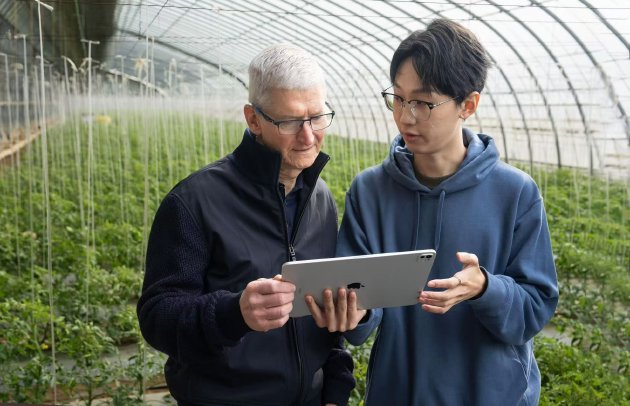 资讯:🔫苹果库克和威廉姆斯首次同时到访中国，参观苹果式创新的最新实践“科技小院”项目